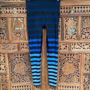 K-DEER Black and Blue Ombre Leggings